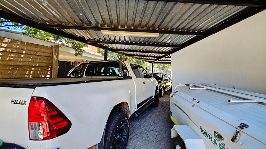 3 Bedroom Property for Sale in Noordhoek Free State